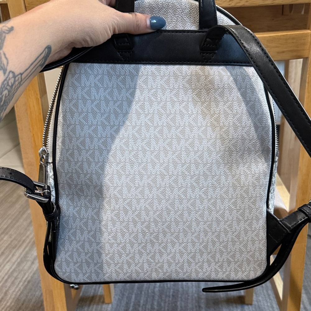 Michael Kors White and Black Signature Mini Backpack - Picture 5 of 6